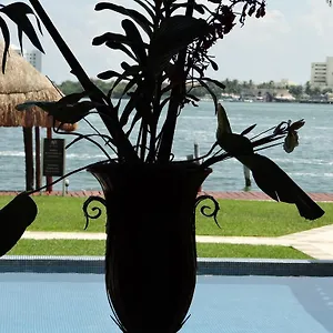 Casa Margarita Boutique Hotel Cancún